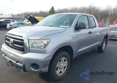 2010 Toyota Tundra Grade 4.6L V8 z USA, uszkodzony, nr VIN 5TFUM5F14AX004063